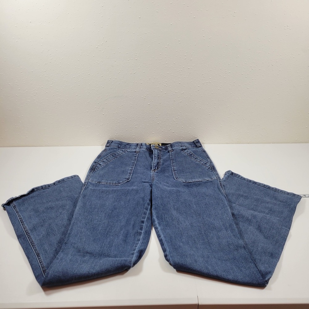 Democracy Flare Jeans Womens 10 Blue Excellent Ab Technology Patch Pocket B2560